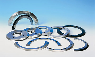 Запасні частини для BOBST,  Martin, Emba, BHS, Marquip, Mitsubishi, Simon, Peters, Midas, TCY, Universal, Isowa, Klett, Curioni, Umetani та інших.